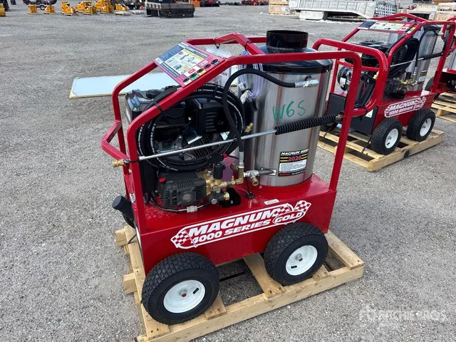 Easy-Kleen Magnum Gold Pressure Washer (Unused)