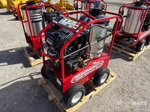 Easy-Kleen Magnum Gold Pressure Washer (Unused)