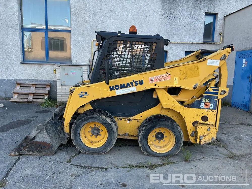 2017 Komatsu SK820-5E0
