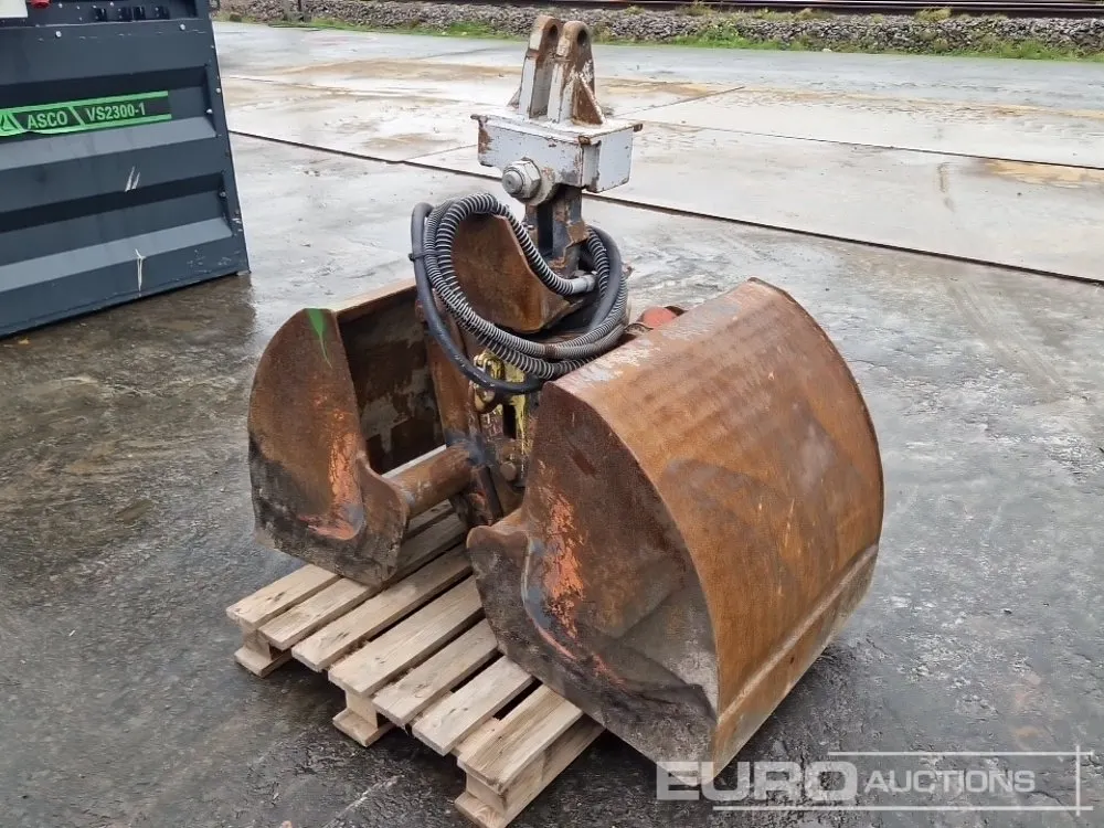 Schaeff GS350H 24" Hydraulic Rotating Clamshell Bucket