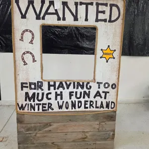 Western Themed “Wanted” Photo Prop Display