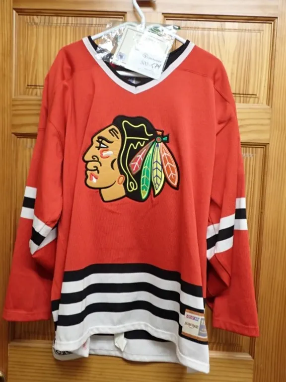 Chicago Black Hawks Jersey: Autographed