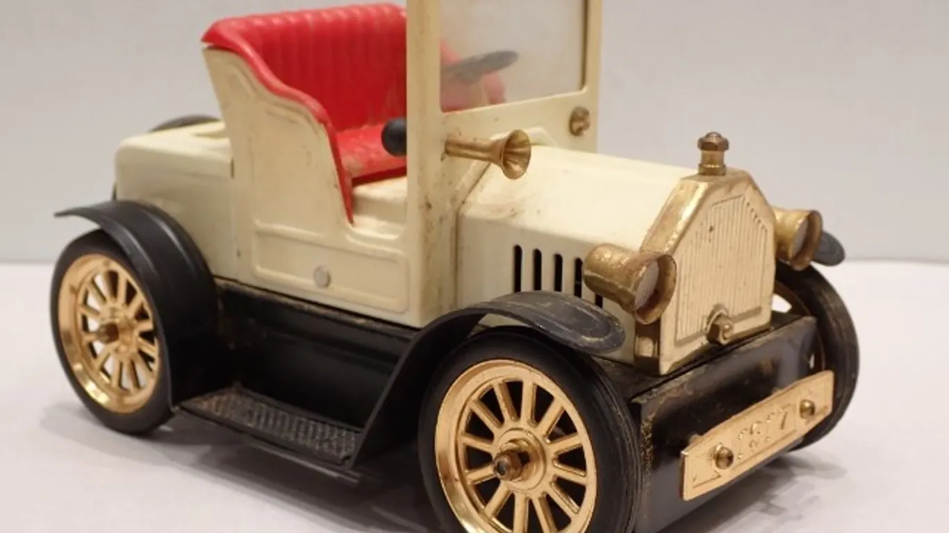 6" Novelty 1917 Ford Model T Lighter