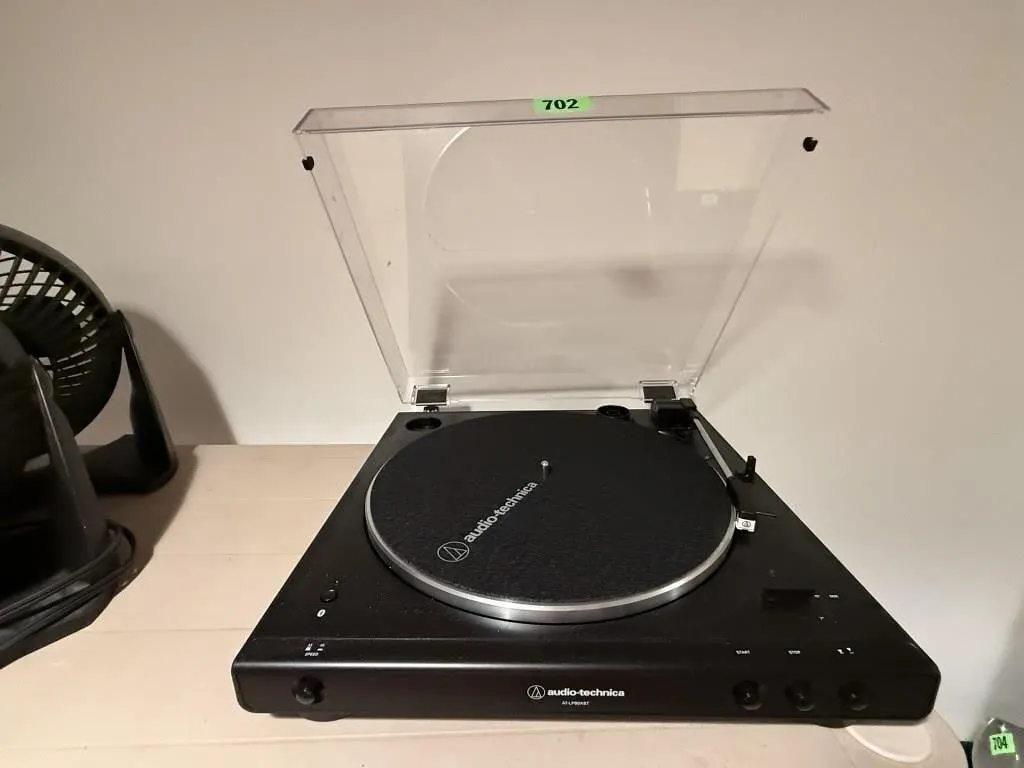 Audio-Technica turn table