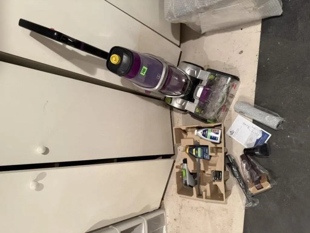 Bissell Pet Pro upright carpet cleaner