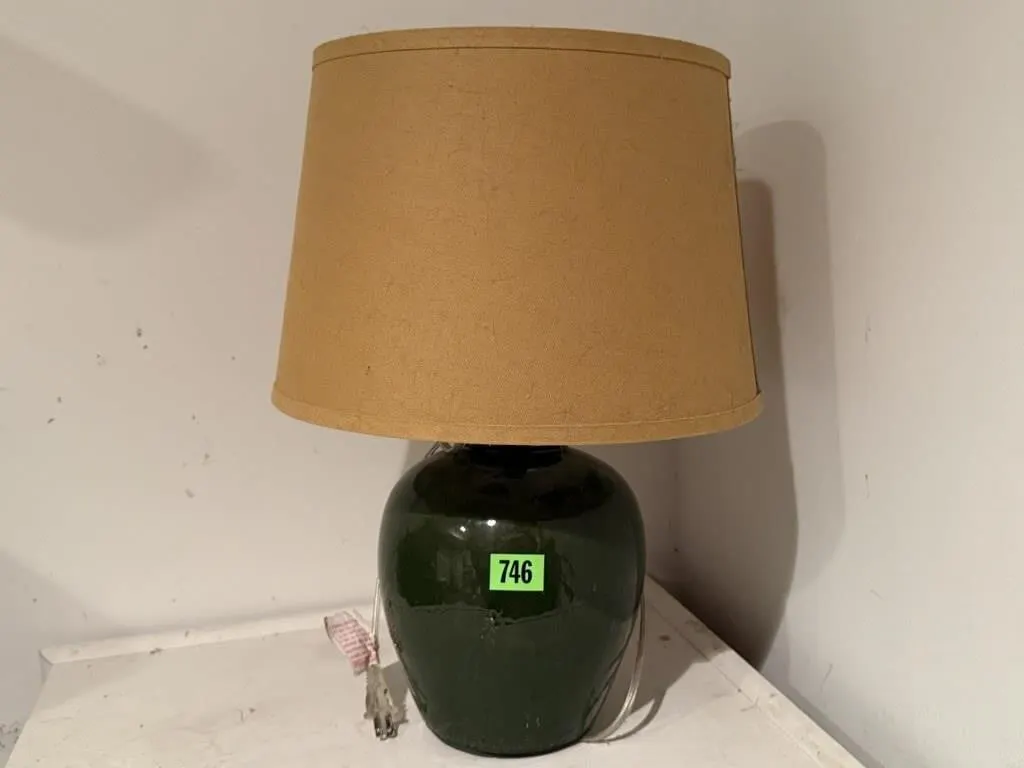 Stoneware pottery table lamp