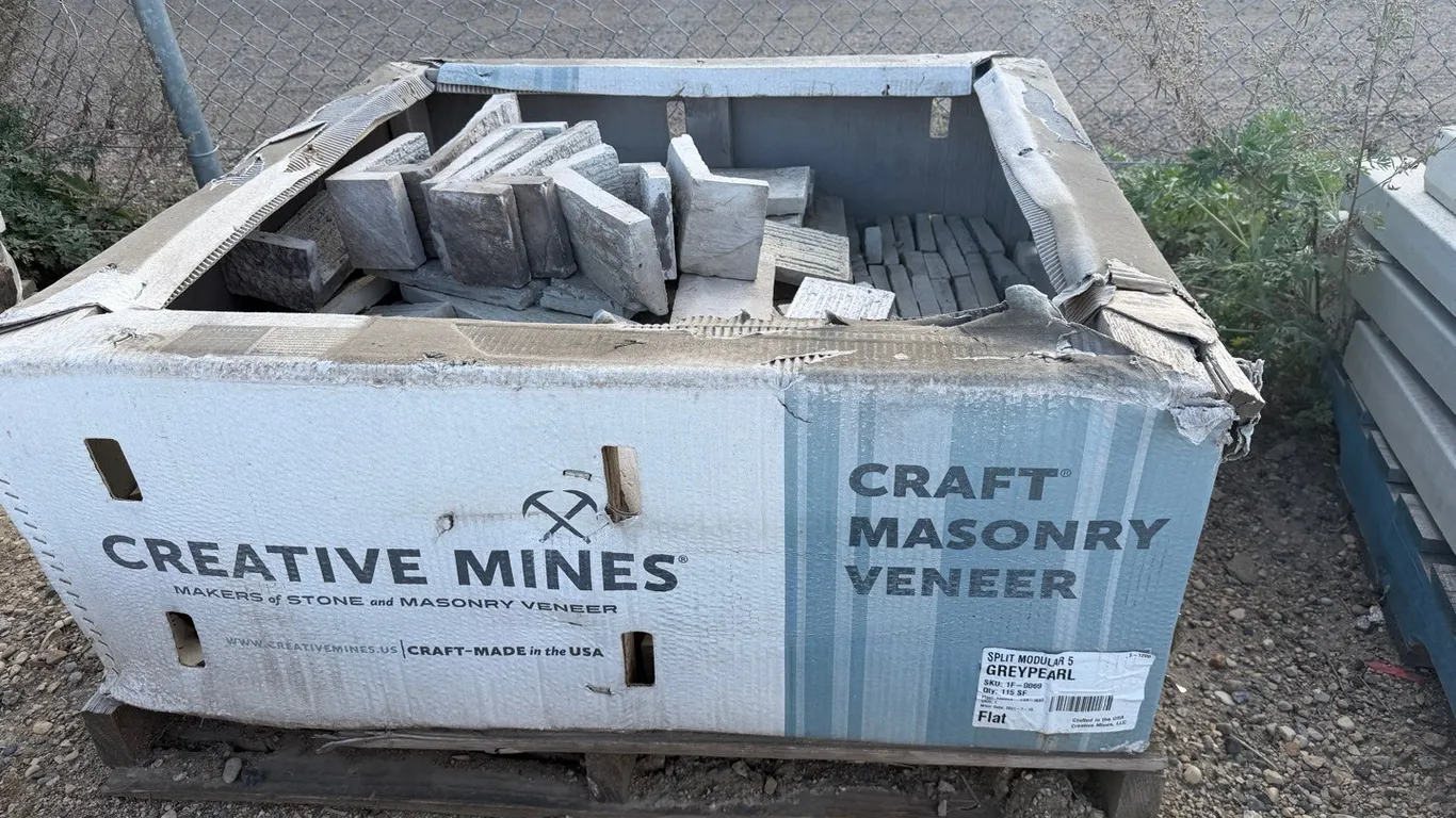 Creative Mines Split Modular 5 – Greypearl Masonry Veneer