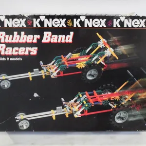 VINTAGE K'NEX RUBBER BAND RACERS SET