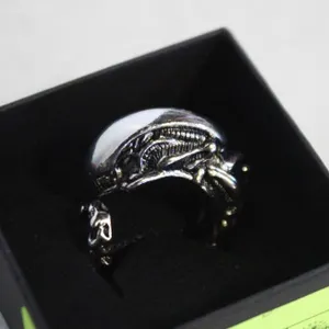 ALIEN SHAPE RING - ADJUSTABLE SIZE