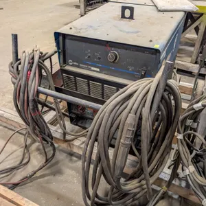 MILLER DELTAWELD 302 CV/DC WELDING POWER SOURCE