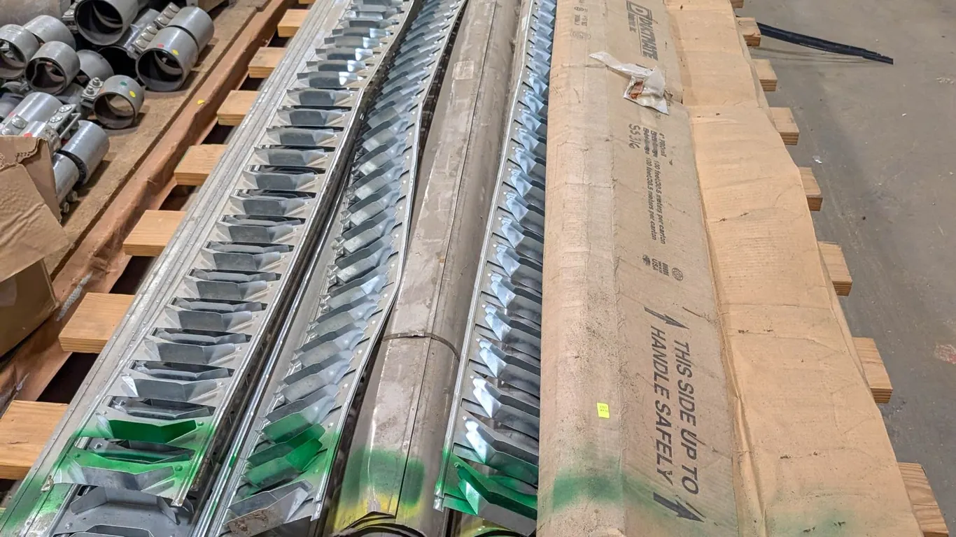 PALLET OF ASSORTED GALVANIZED SHEET METAL DUCTWORK