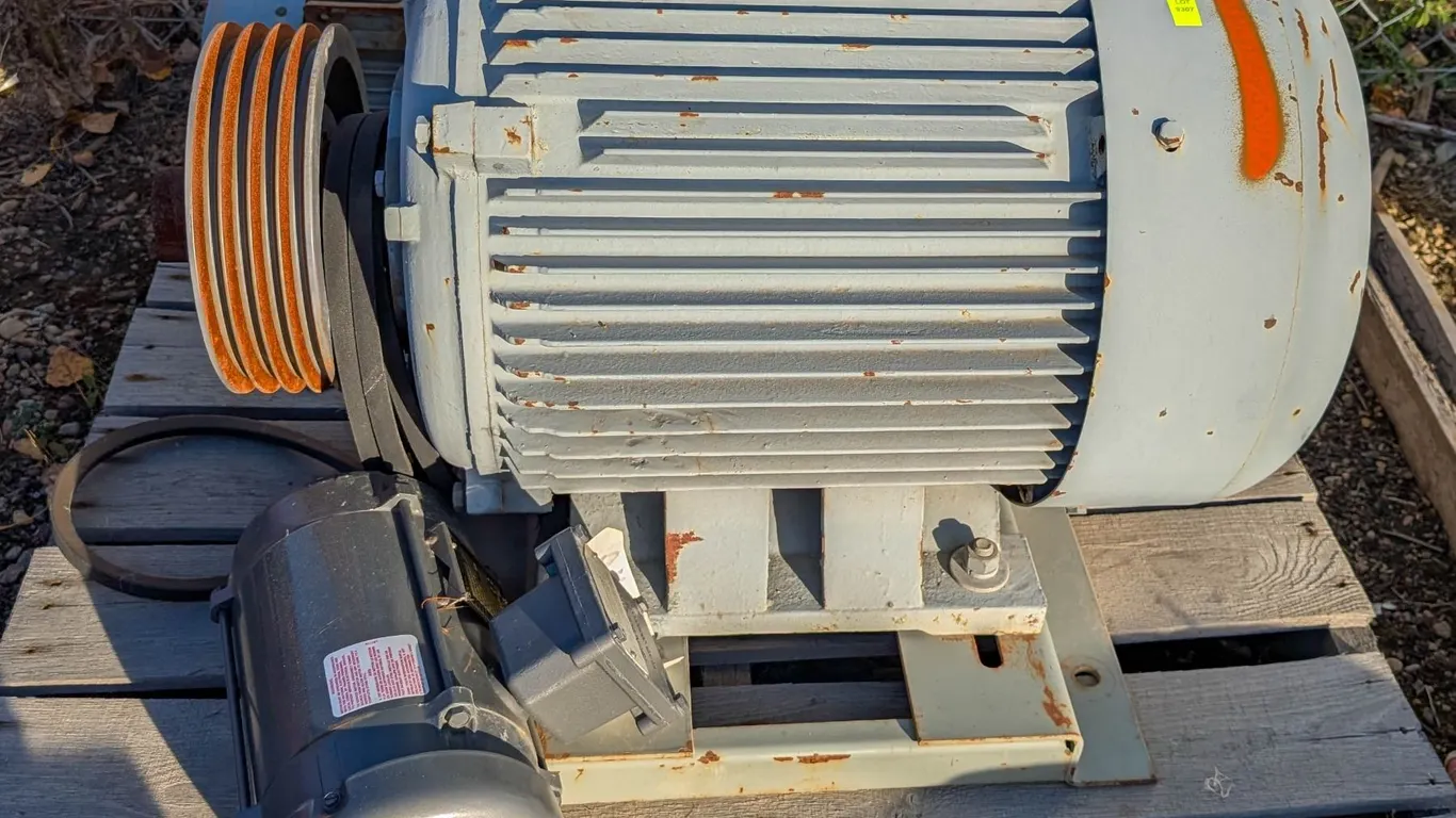 LARGE GE ELECTRIC MOTOR *AS IS