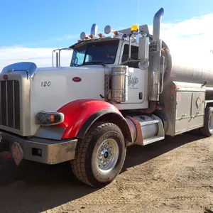 2014 Peterbilt 367 T/A Fuel Truck. VIN 1NPTL40X2ED220435. NOTE: REGISTERED IN BC.