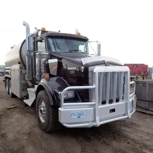 2021 Kenworth T800 T/A Fuel Truck. VIN 3BKDL40X0MF974491. NOTE: REGISTERED IN BC.