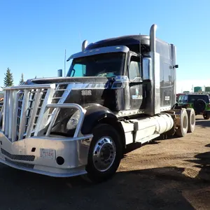 2020 International Lonestar T/A Sleeper Truck Tractor. VIN 3HSLGAPR3LN389903. NOTE: REGISTERED IN AB