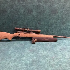 Weatherby Mark V .257 WBY MAG Bolt Action Rifle, s/n:  PB023302