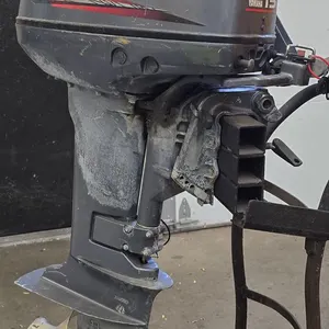 1998 Yamaha 15HP 2 Stroke Boat Motor