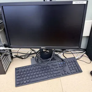 (16) Dell Computers w/ Monitors