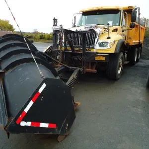 2007 International WorkStar 7600 Dump Truck with Plow and Wing