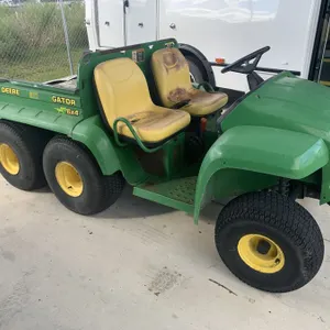 John Deere Gator 6x4 Utility Vehicle