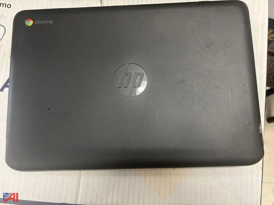 (8) HP Chromebooks