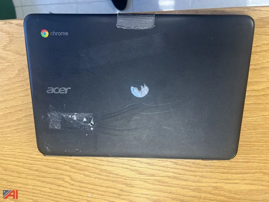 (10) Acer Chromebooks