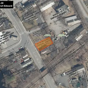100-102 Broadway, Fort Edward