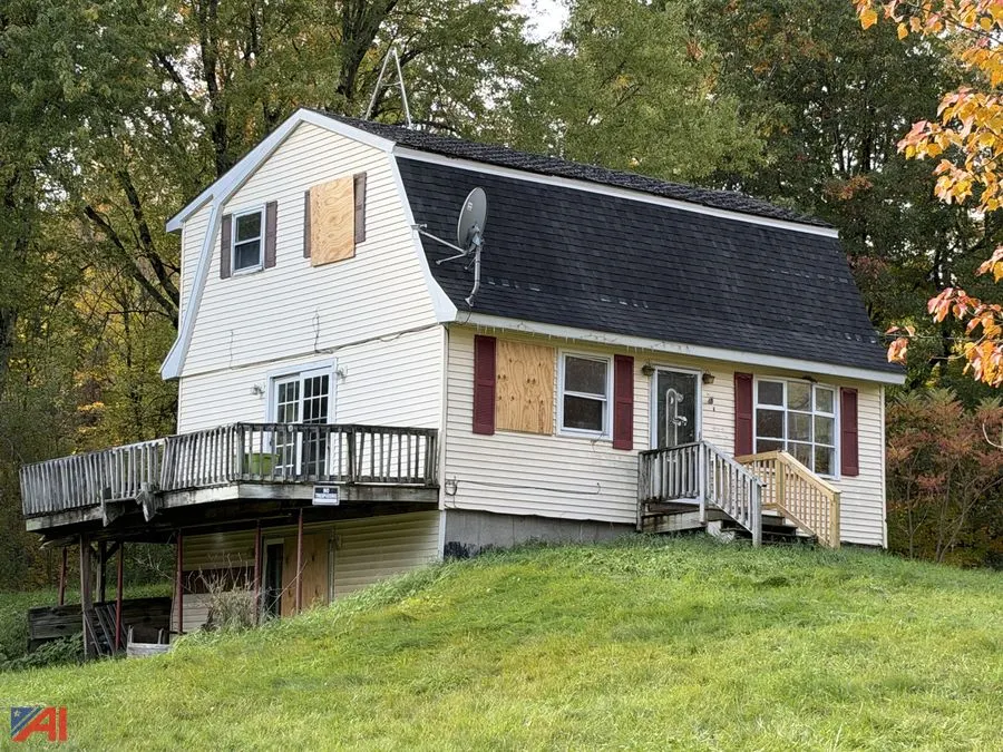 1615 County Route 21, Hampton