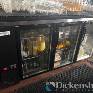 AVANTCO THREE-CLEAR DOOR UNDER COUNTER REACH IN BACK BAR COOLER /