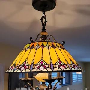 TIFFANY STYLE STAINED GLASS LIGHT FIXTURE