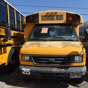 2005 Thomas School Bus