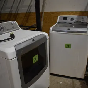 Maytag Bravos XL Washer & Dryer Set