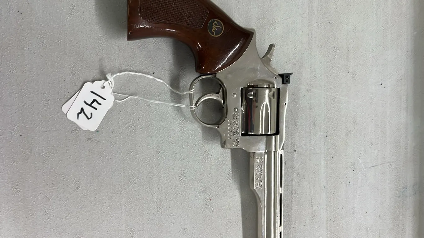 Dan Wesson Arms 357 (Likely Model 15-2) Magnum Revolver SN 251325