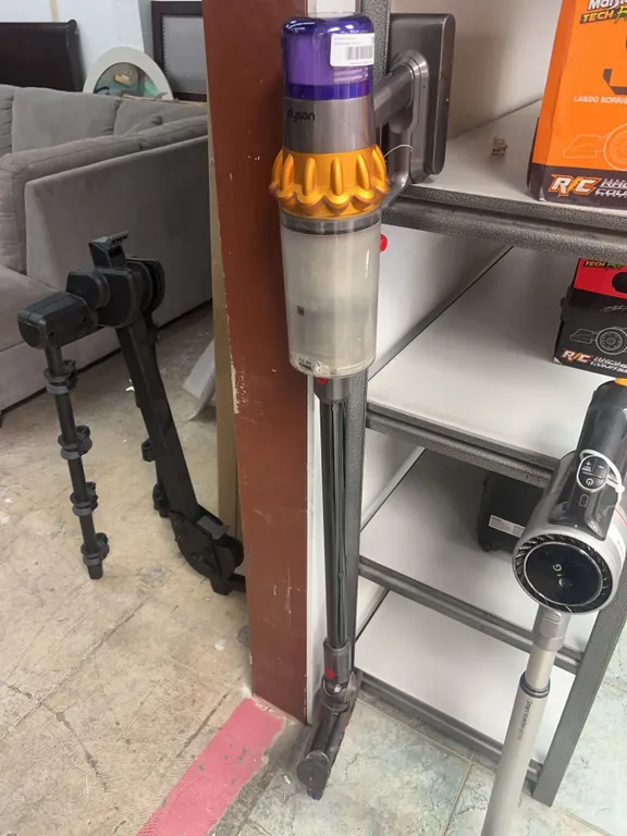 Dyson Cordless Stick Vacuum Cleaner