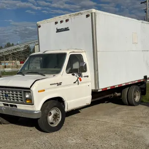1989 Ford Econoline 350 Box Truck