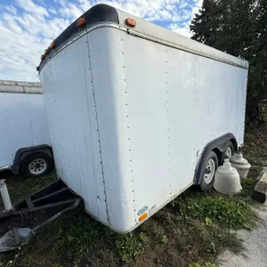 United Expressline Enclosed Trailer