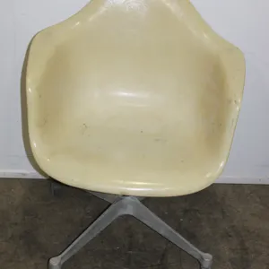 Herman Miller Mid-Century Swivel Chair