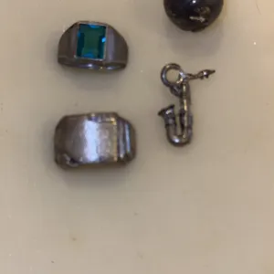 Sterling silver jewelry-rings and pendants