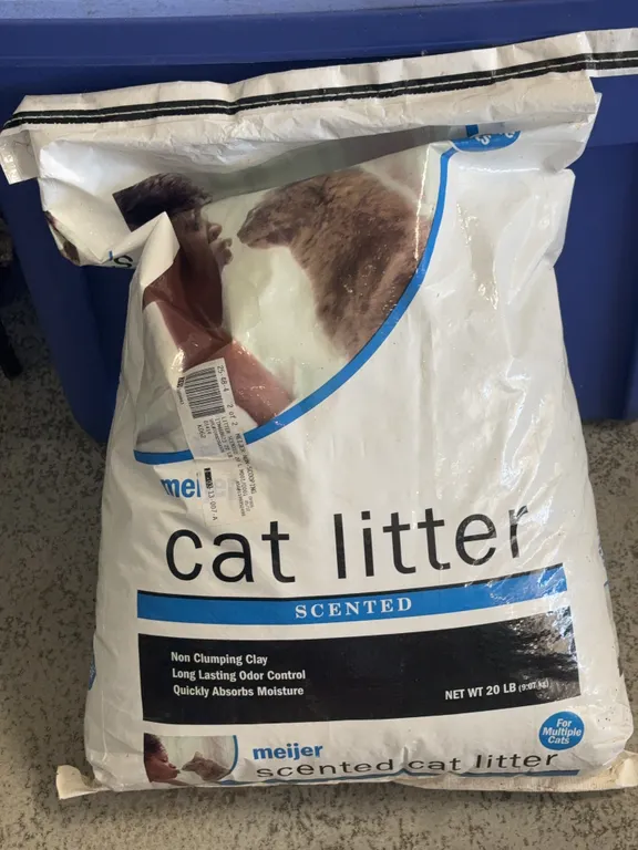 Unopened Bag Cat Litter