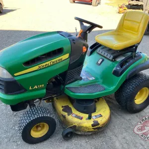 JD LA135 Ride On Mower, S/N 204193, K31 **Key in office trailer**