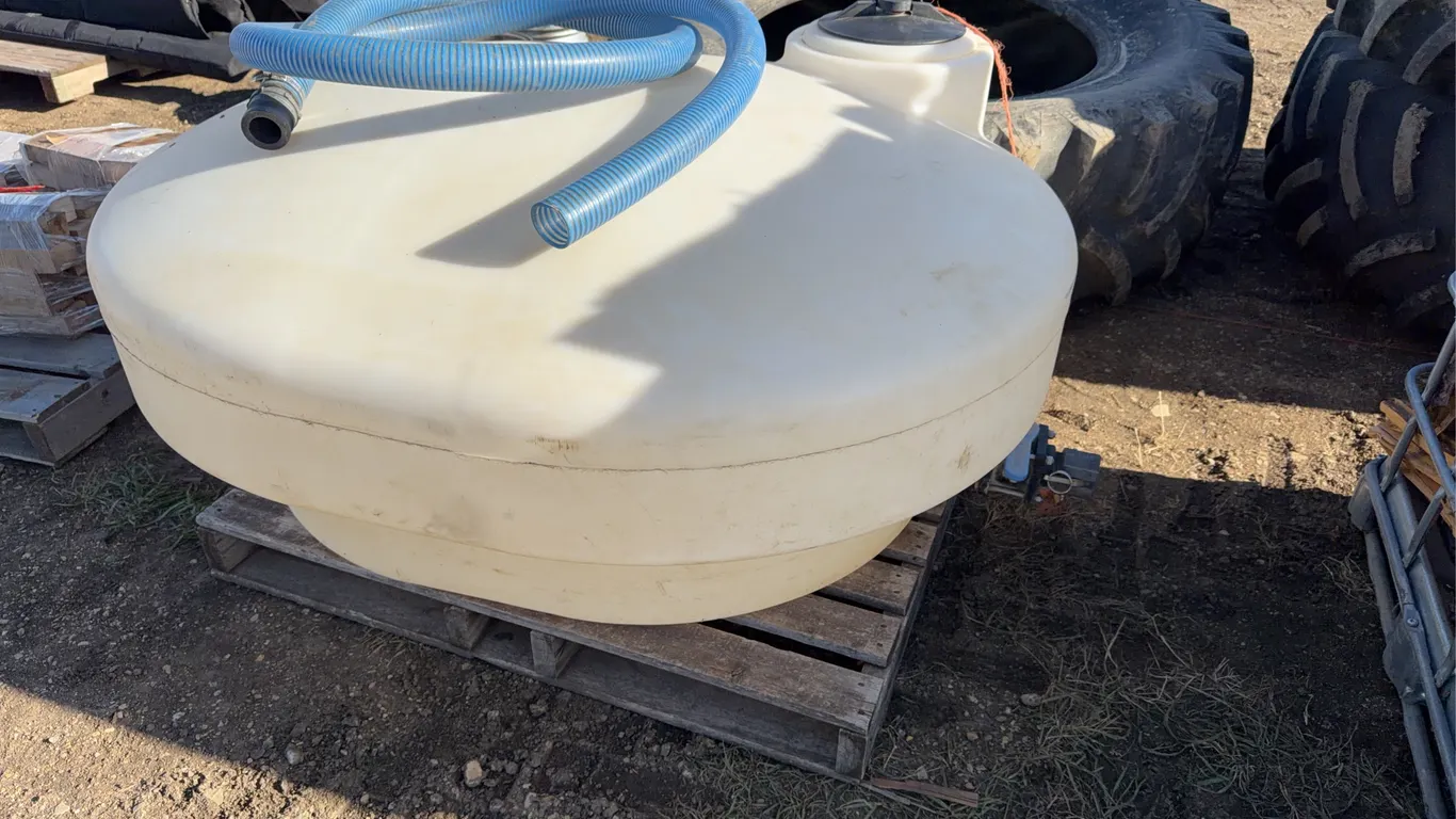 185 gallon hump back water tank