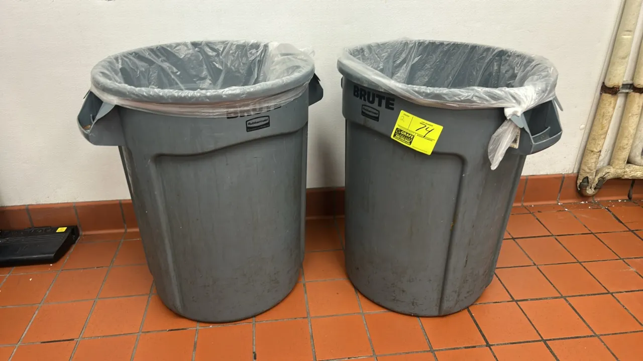 Rubbermaid BRUTE polyethylene trash bins. Features molded side handles and gray resin construction. Lids not included.