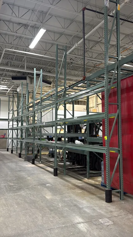 Interlake warehouse pallet racking. Features teardrop uprights and 4.5" cross beams. Includes (1) 7'6" bay and (4) 10'9" bays. Dimensions: 1'6"D x 17'