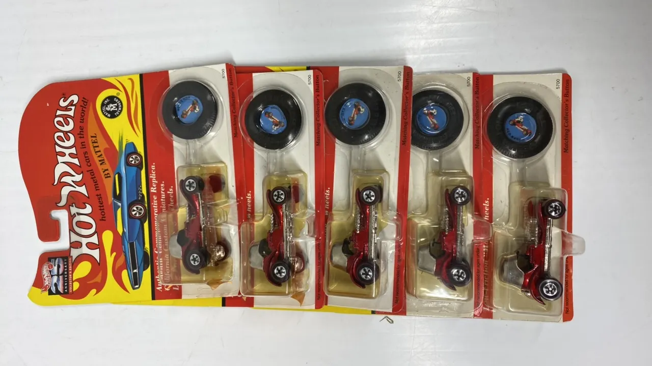 (5) 25th anniversary Hot Wheels