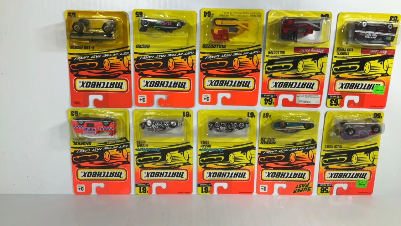(10) Matchbox Cars