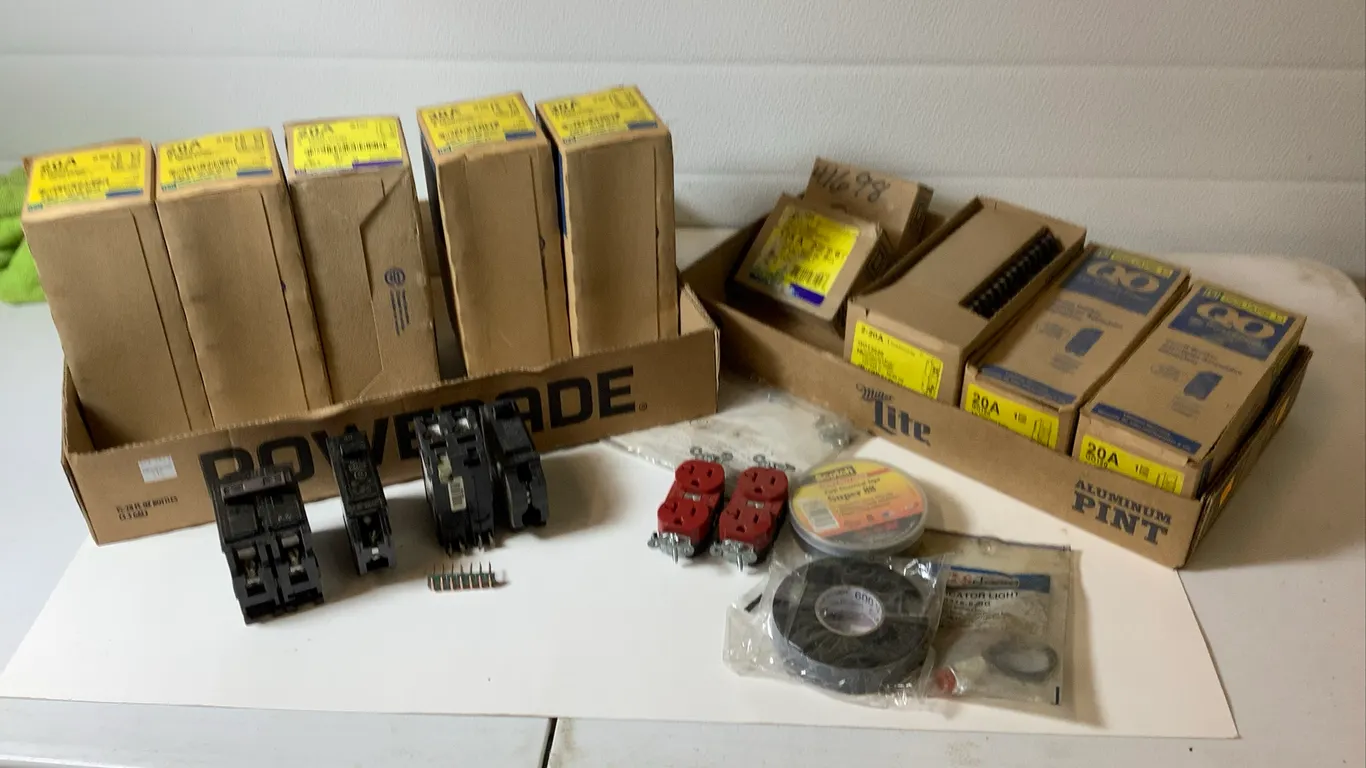 Sq D Circuit Breakers (8 boxes), 20 amp and 2-20 amp