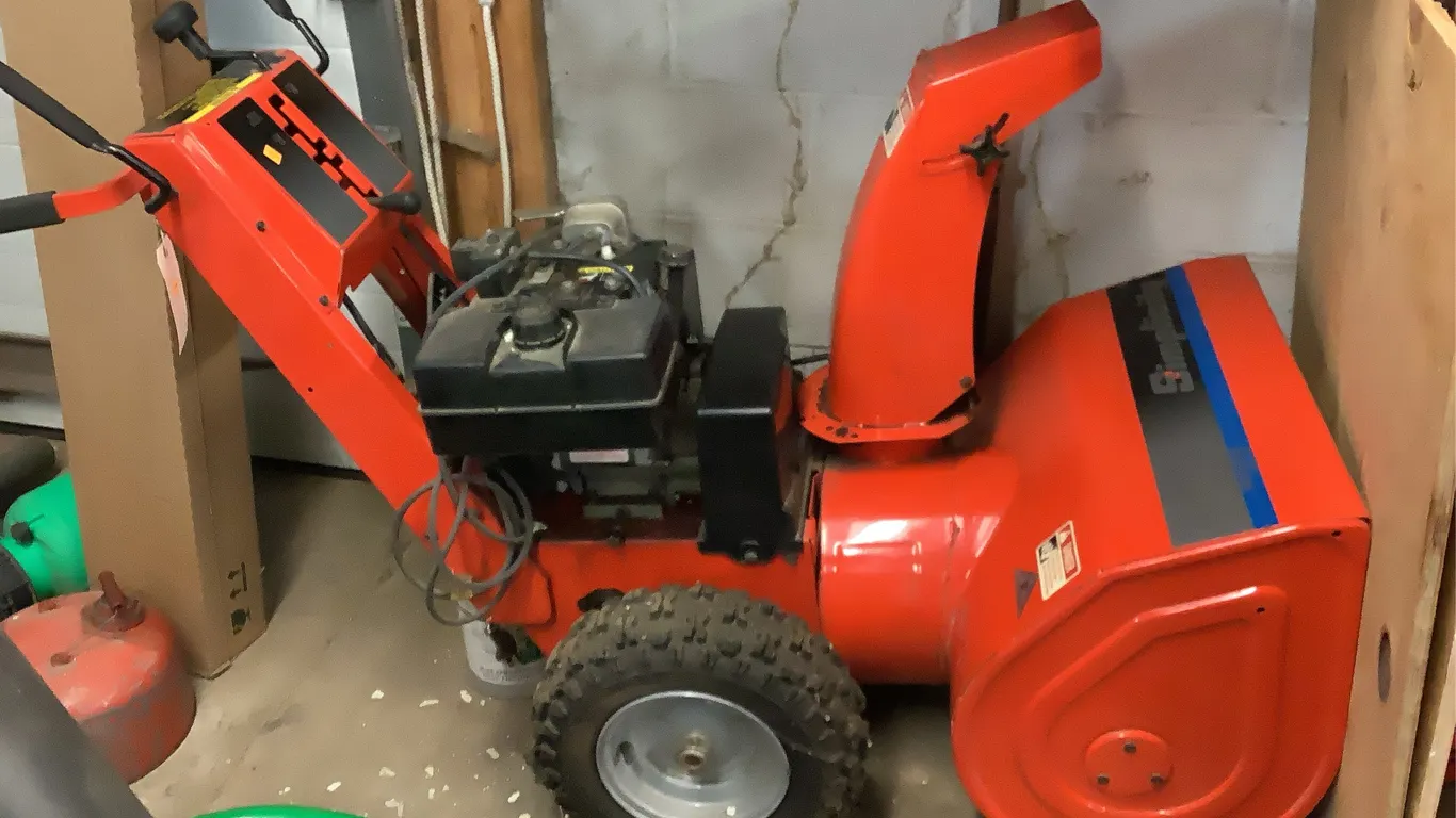 Simplicity snow away gasoline snow blower - 24 inch wide pickup
