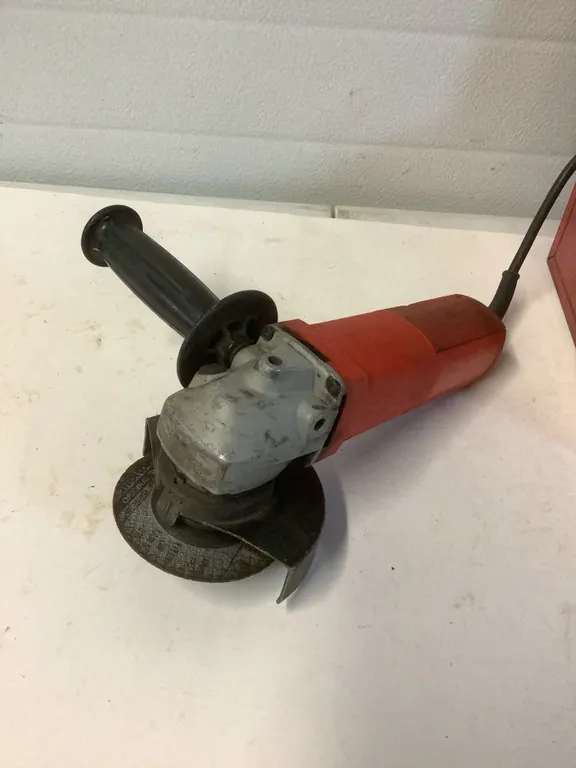 Milwaukee 4 1/2 inch side grinder