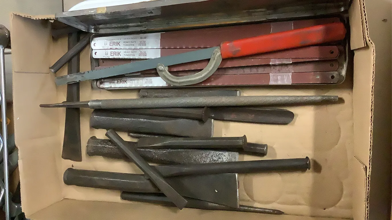 14 punches and chisels, hack saw blades