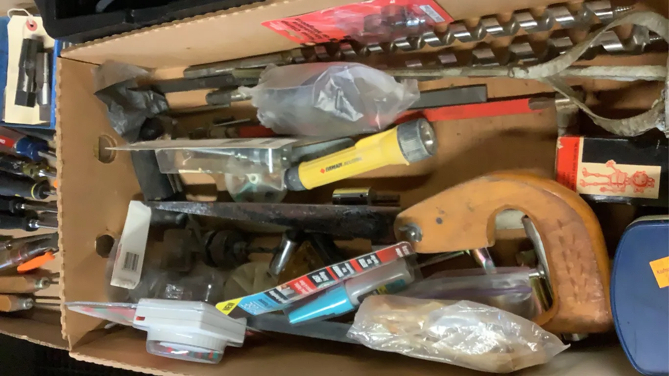 2 long wood bits, paint stirrer, drill attachment, hack saw, keyhole saw, and more